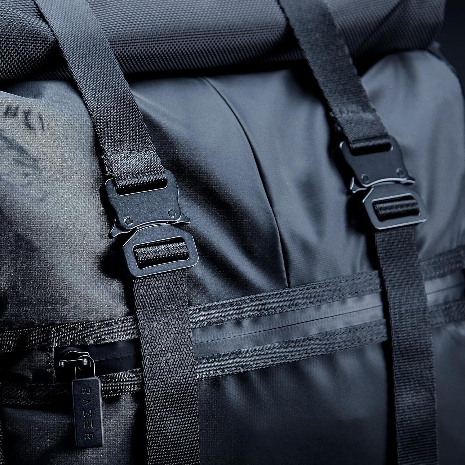 Razer Recon 15-inch Rolltop Backpack - Black